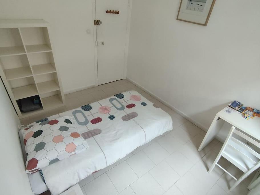 Private Room In Shared Apartment In The Center Of นีซ ภายนอก รูปภาพ